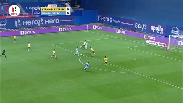 Indian Super League: Kerala Blasters 3-1 Mumbai City